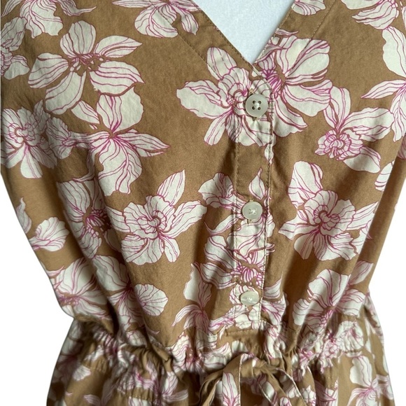 GAP Women MIDI HANKERCHIEF HEM DRESS Floral  multicolor Size L Petite - Picture 16 of 17